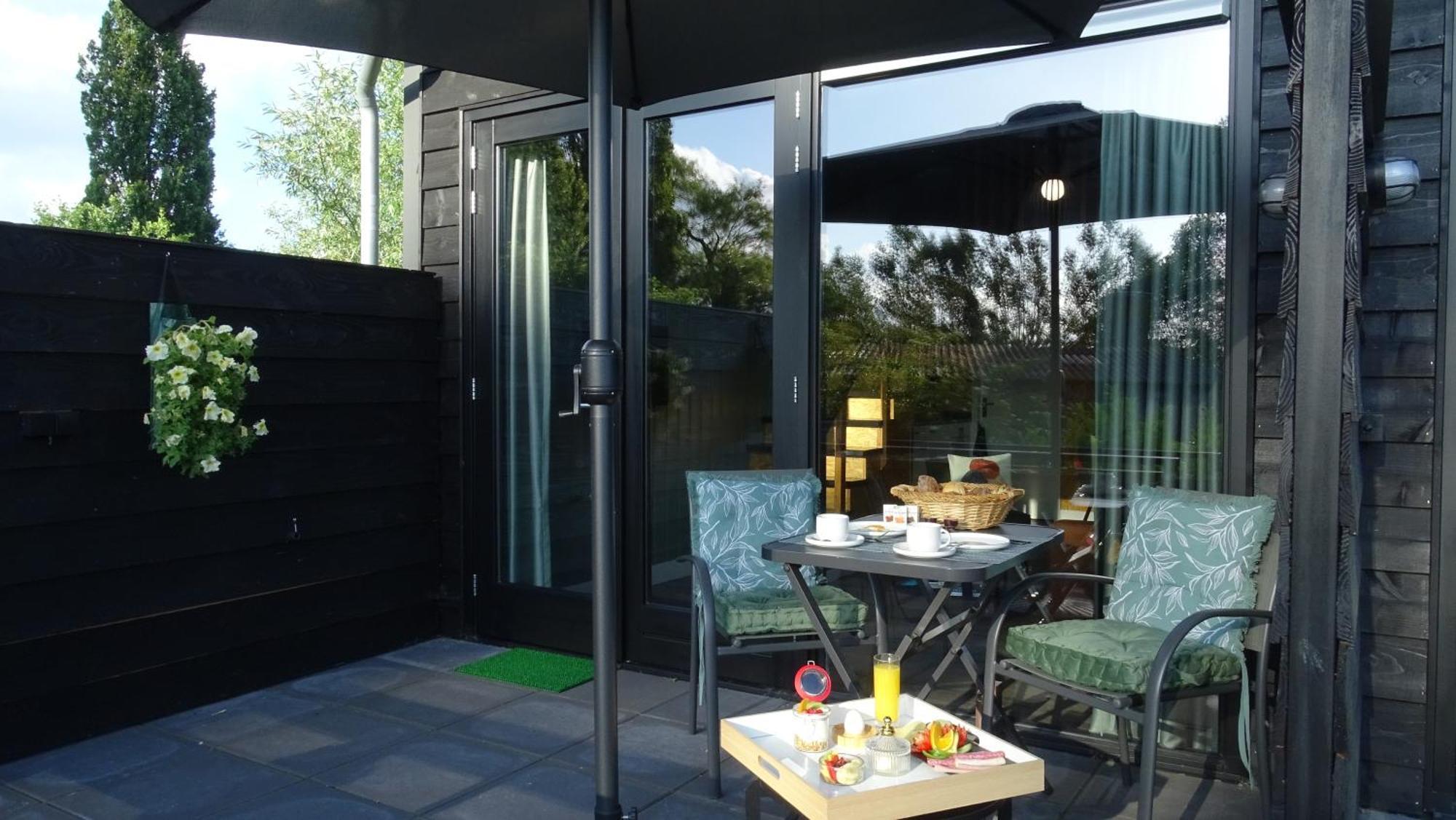 Mimosa Bed & Breakfast In Ijsselmuiden Buitenkant foto